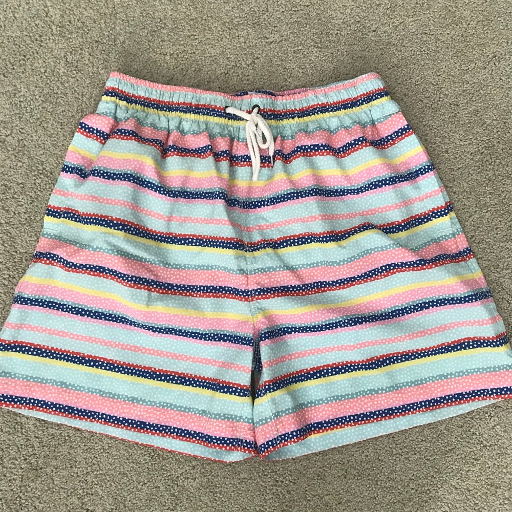 Men’s M Southern Tide swum trunks